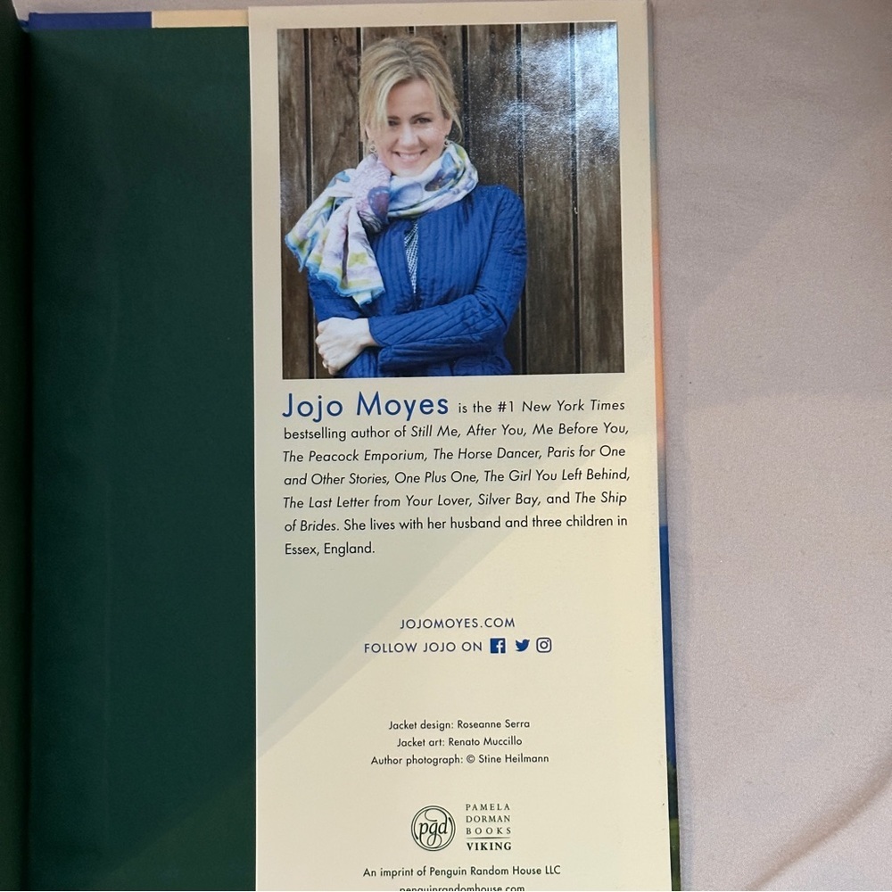 The Giver of Stars by Jojo Moyes | Historical Fiction, Romance | Hardcover Book - Picture 5 of 6